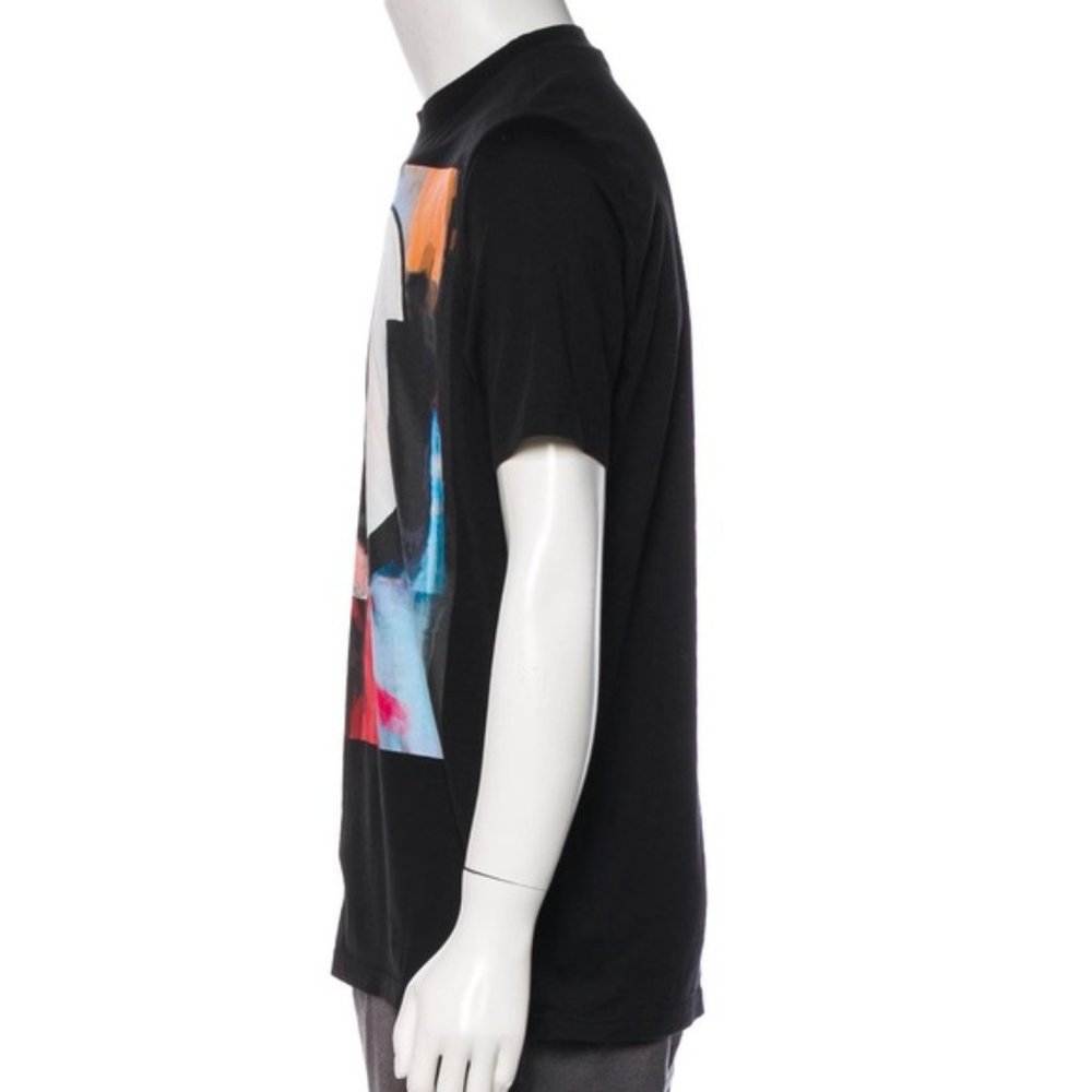 SOLD 🛍 NEW GIVENCHY GRAPHIC PRINT T-SHIRT - Picture 2 of 7